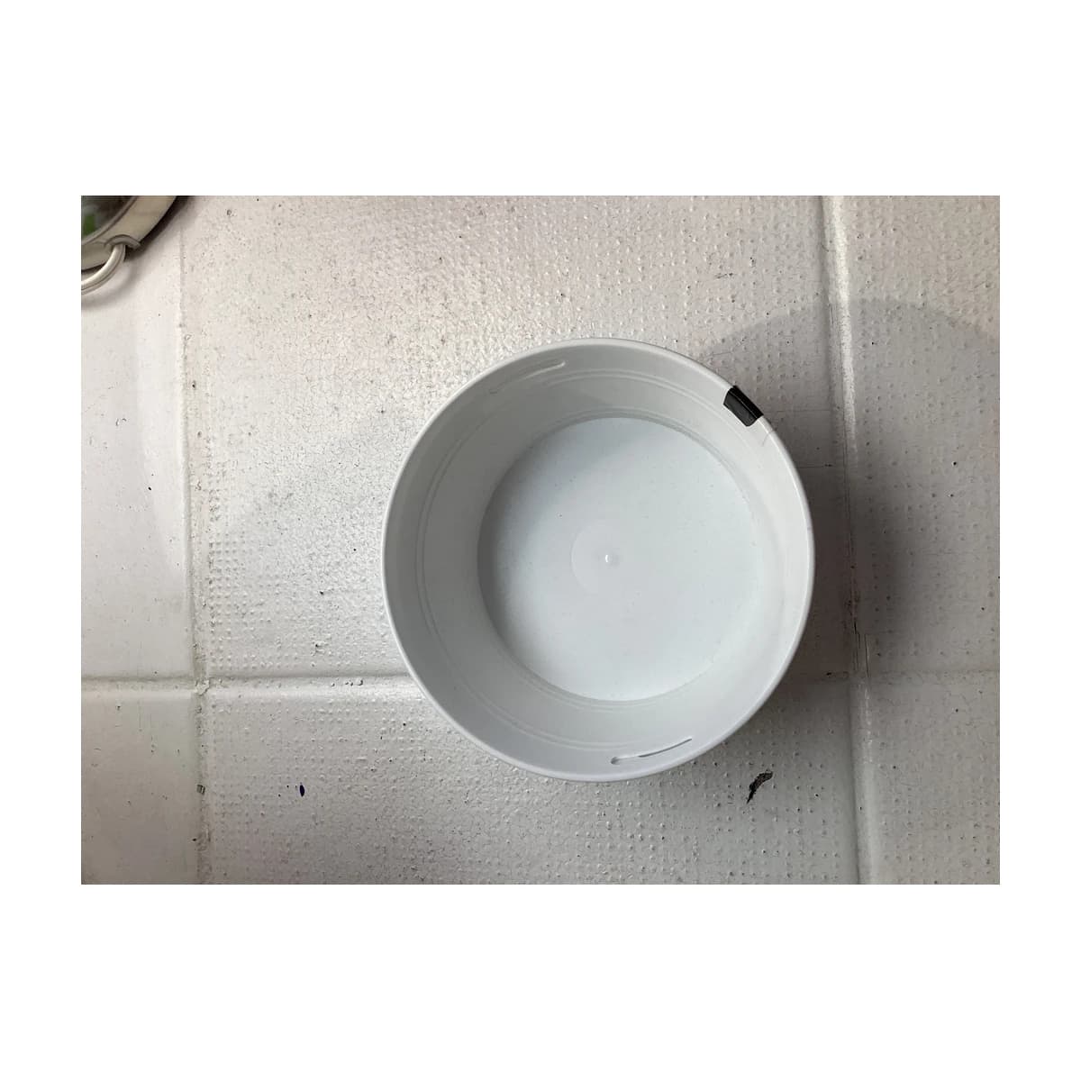 Round Storage Bins White & Black